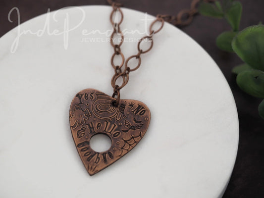 Séance Planchette Necklace