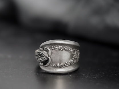 Twilight Old Colony 1911 Spoon Ring, Size 9.5