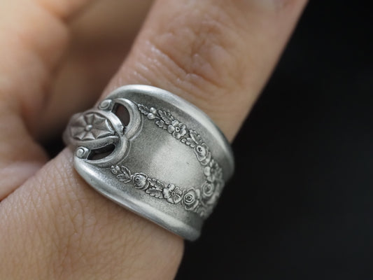 Twilight Old Colony 1911 Spoon Ring, Size 9.5
